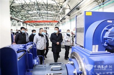 丹東市委書記裴偉東調(diào)研曙光汽車集團(tuán)車橋工廠復(fù)工復(fù)產(chǎn)工作